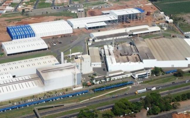 Instalaciones productivas de Vidroporto en Porto Ferreria.