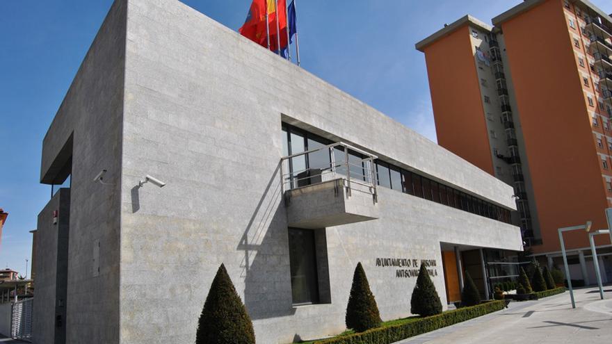 Fachada del Ayuntamiento de Ansoáin.