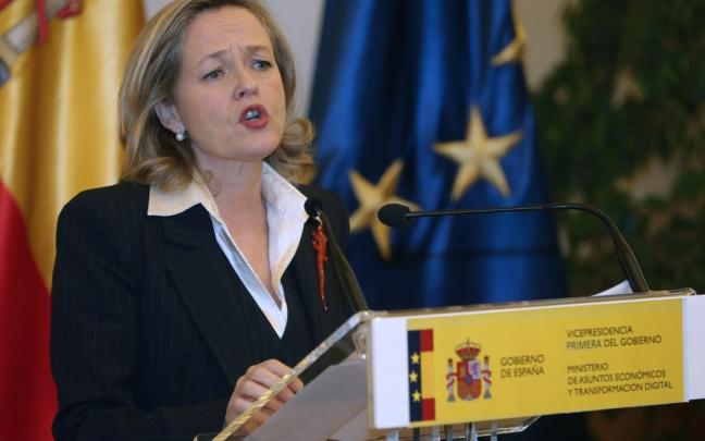 La vicepresidenta primera, Nadia Calviño, ayer en Zaragoza. La vicepresidenta primera, Nadia Calviño, ayer en Zaragoza.