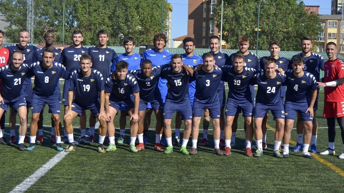 El Portugalete se presentó ayer jueves ante su afición.