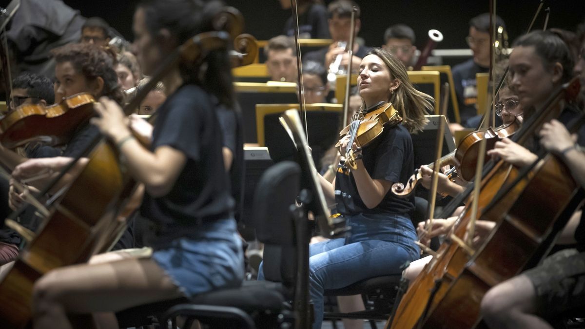 La EGO estar&aacute; acompa&ntilde;ada de los m&uacute;sicos de Canarias.