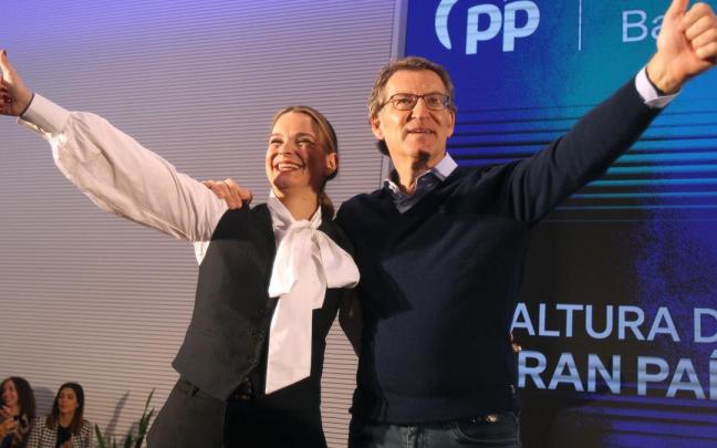 La portavoz de Igualdad del PP en el Congeso, Margarita Prohens (izq.) y el presidente del PP, Alberto Núñez Feijóo (der.). La portavoz de Igualdad del PP en el Congeso, Margarita Prohens (izq.) y el presidente del PP, Alberto Núñez Feijóo (der.).