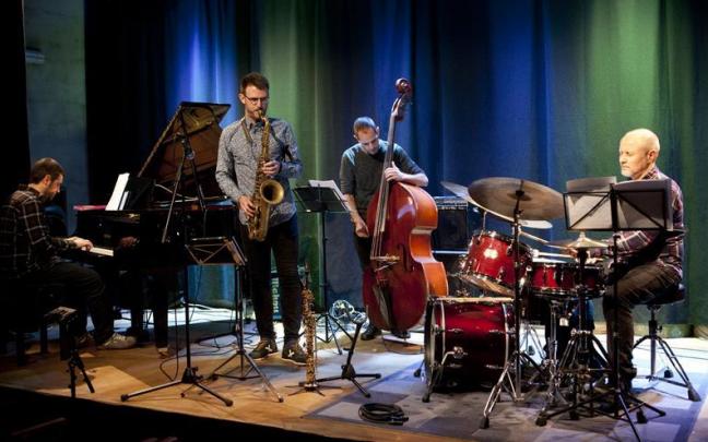 Una sesión llamada Urte Berriko Jam Session, liderada por el pianista Marcos Alcines, abrirá los conciertos este jueves Una sesión llamada Urte Berriko Jam Session, liderada por el pianista Marcos Alcines, abrirá los conciertos este jueves
