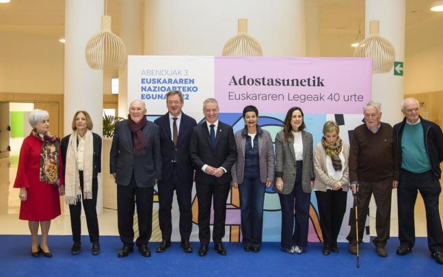 Acto del Día Internacional del Euskera este sábado en el Palacio Europa de Gasteiz. Acto del Día Internacional del Euskera este sábado en el Palacio Europa de Gasteiz.