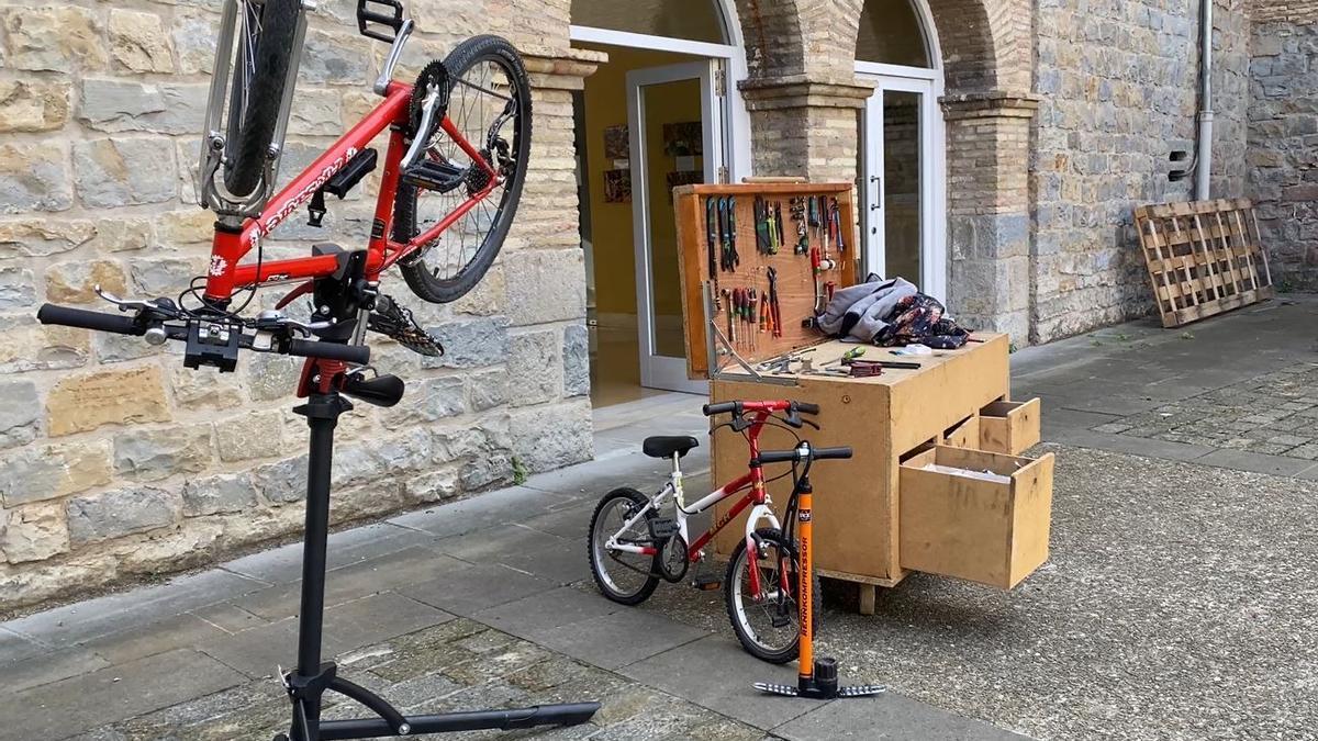 Imagen del lugar de reparaci&oacute;n de bicis
