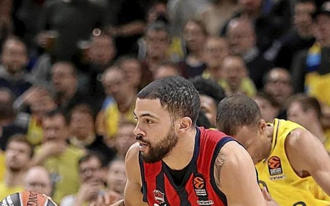 Thompson corre hacia la canasta ante el Alba Berlín. | FOTO: BASKONIA