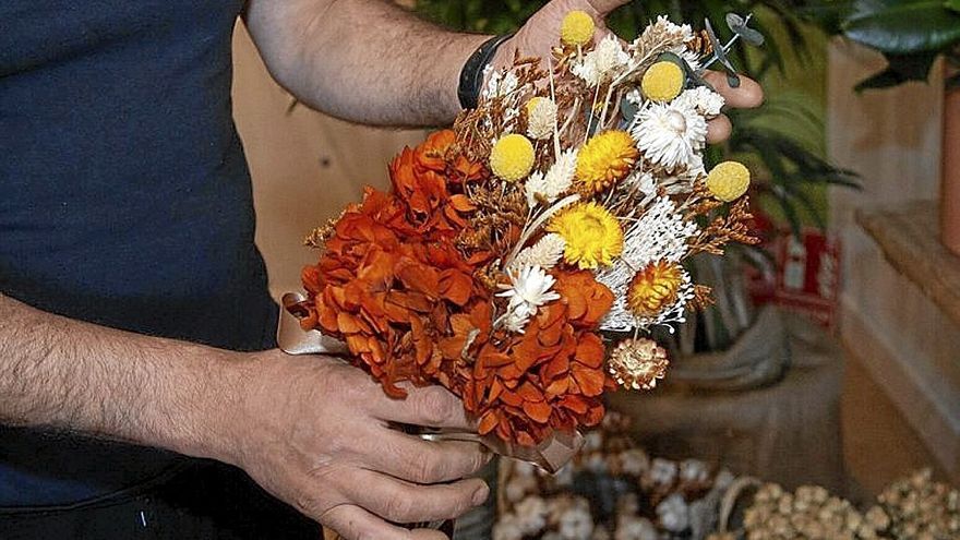 Las floristerías se marchitan