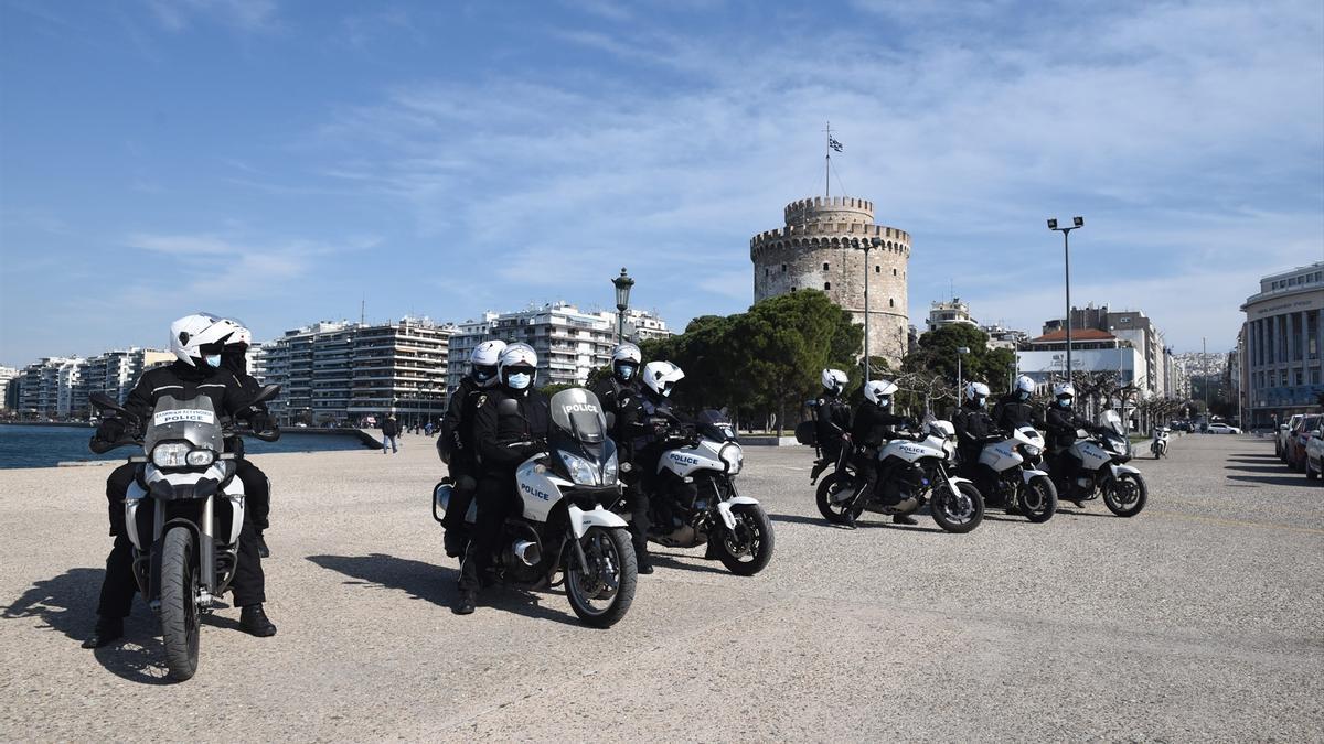 Agentes de policía en Grecia.