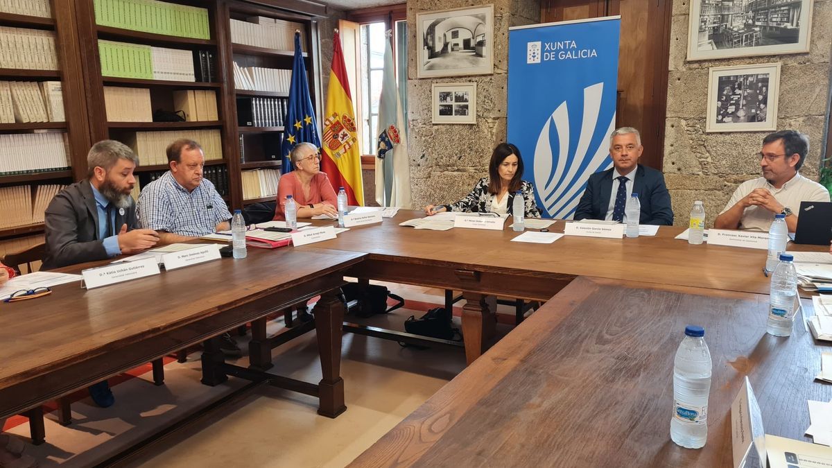 De izquierda a derecha: Marc Jiménez (Valencia); el director gerente de Euskarabidea, Mikel Arregi; Beatriu Defior (Islas Baleares); Miren Dobaran (Euskadi); Valentín García (Galicia) y Francesc Xavier Vila (Cataluña), durante