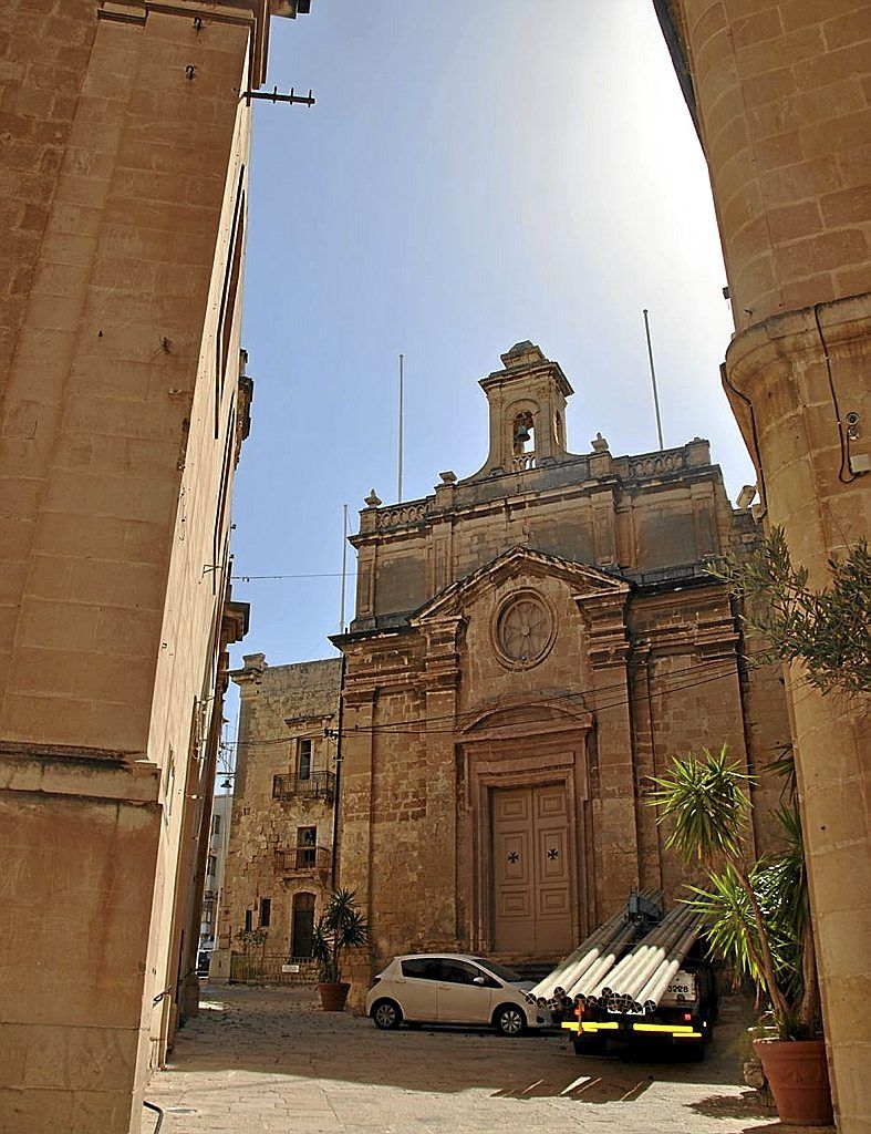 Callejuelas en el centro de Sengela.
