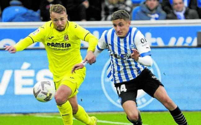 Tenaglia persigue a Ontiveros en una acción del choque de la primera vuelta