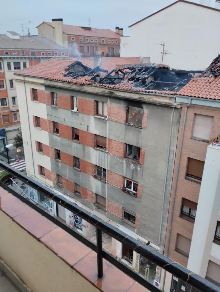 Estado en el que ha quedado el edificio de Paulino Caballero.