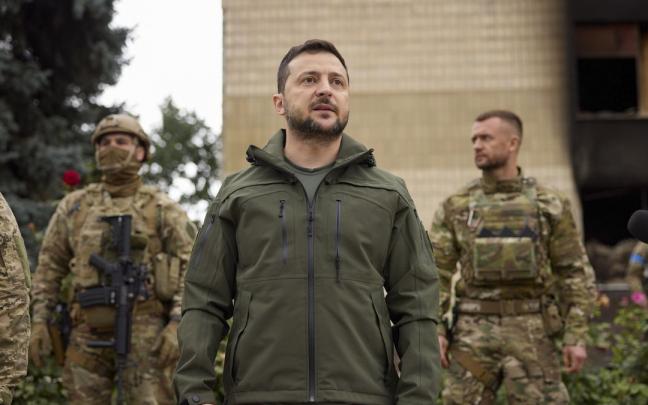 El presidente ucraniano, Volodomir Zelenski, regresaba de visitar la ciudad de Izium liberada de las tropas rusas. El presidente ucraniano, Volodomir Zelenski, regresaba de visitar la ciudad de Izium liberada de las tropas rusas.