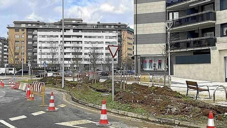 Estado de las obras de la calle Izaskun. | FOTO: N.G.