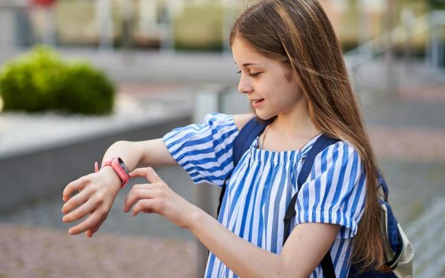 Los relojes inteligentes con conexión a internet se han convertido en el principal dispositivo para tener localizados a los menores. Los relojes inteligentes con conexión a internet se han convertido en el principal dispositivo para tener localizados a los menores.