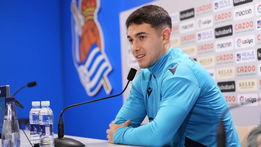 Martín Zubimendi, durante la rueda de prensa en Zubieta.