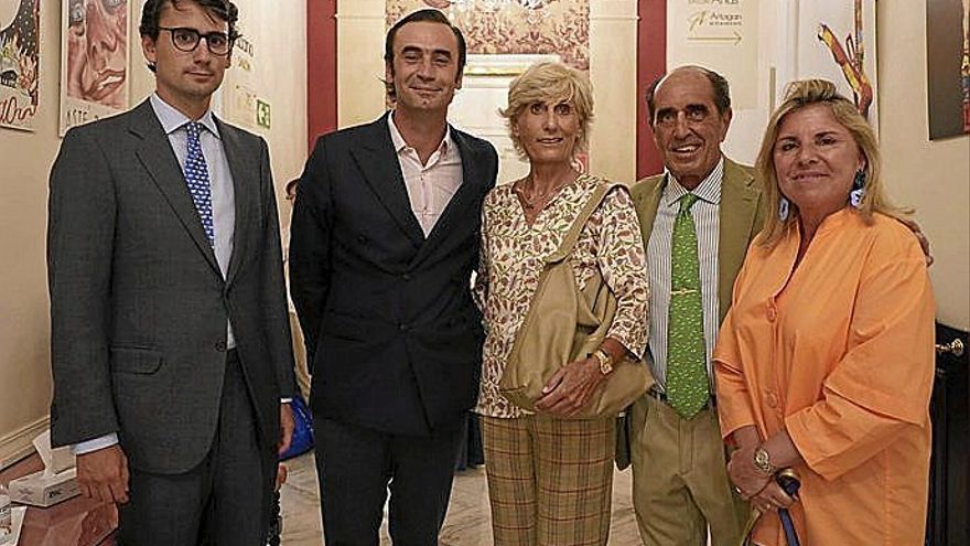Luis y Tristán Lezama Leguizamón con Isabel Liperheide Aguirre, Jorge Ortiz de Urbina y Laura del Rey.