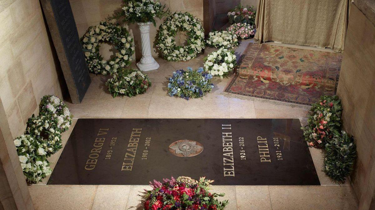 La lápida de Isabel II en Windsor.