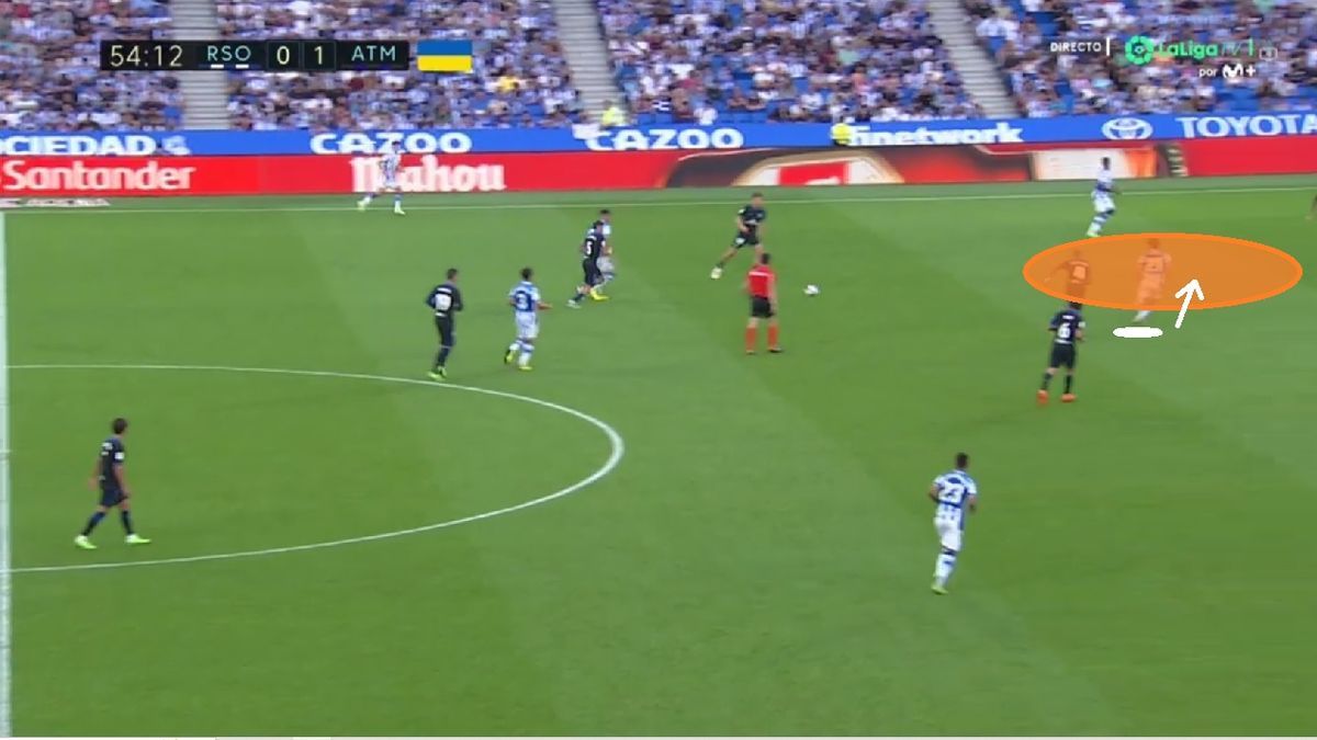 Y segundo: se gira Merino y a la espalda de Kondogbia encuentra a Silva, quien sirve a Cho para el posterior centro de este a Sadiq.