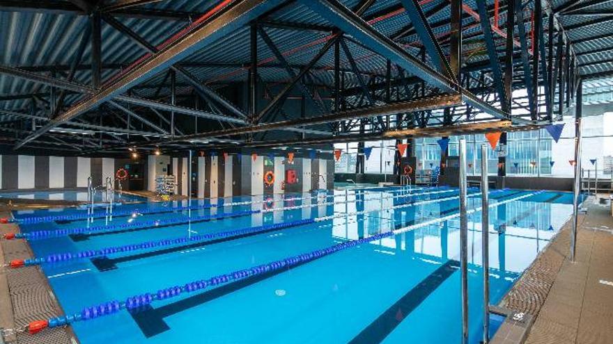 Los cursos de natación tienen gran aceptación.