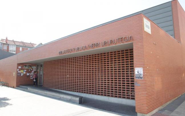 Fachada de la biblioteca de la Chantrea.