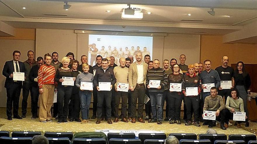 Representantes de los clubes que se dieron cita en Portalea. | FOTO: A.Z.