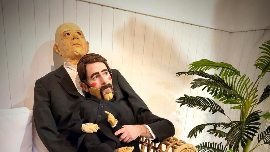 El disfraz de ventrílocuo ha sorprendido allá por donde pasaba.