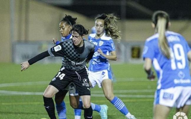 Míriam, en un momento del partido de este sábado