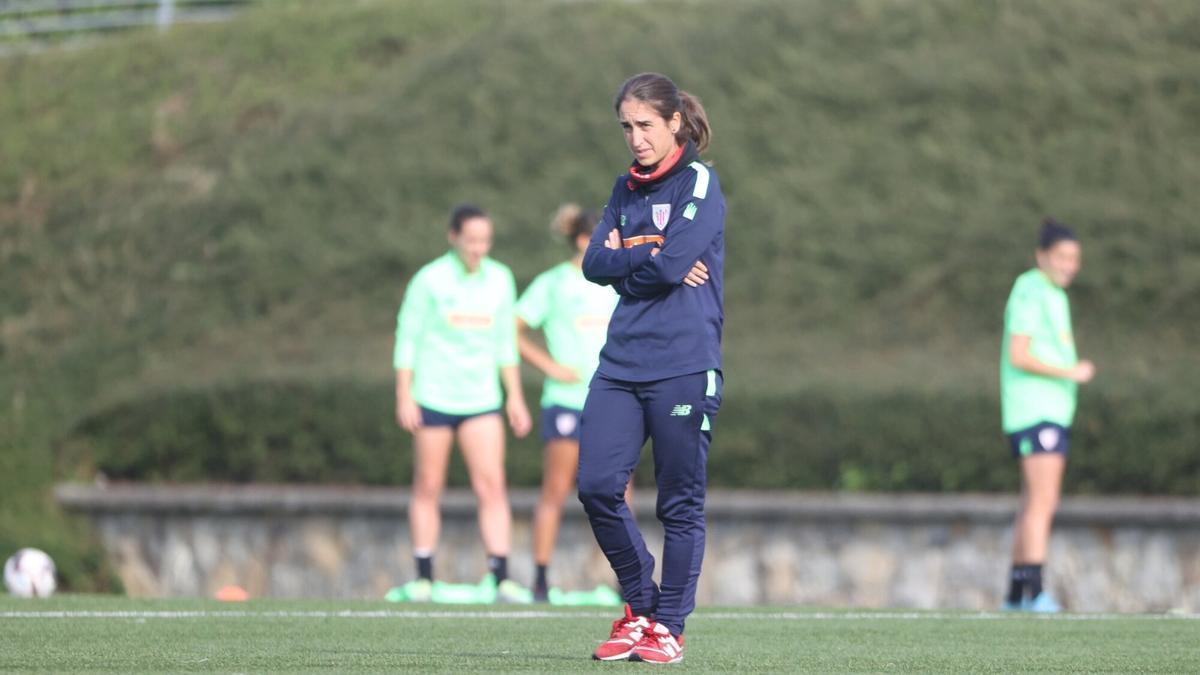 Iraia Iturregi, este jueves en el entrenamiento del Athletic en Lezama