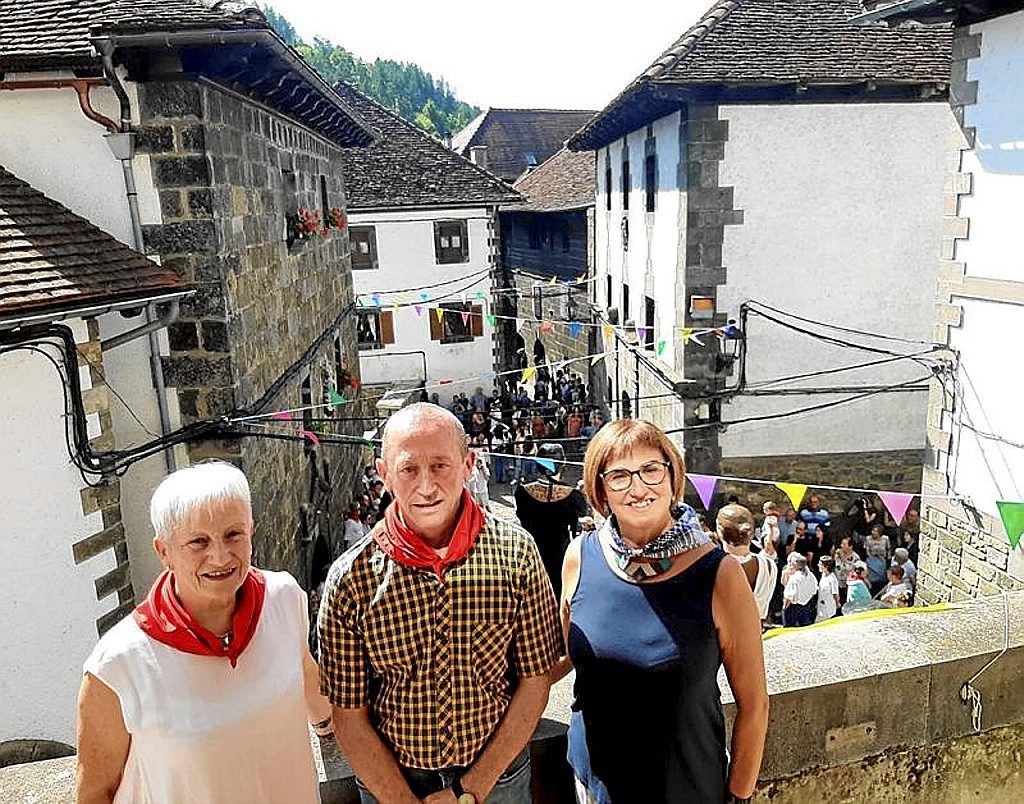 Txus, Pepe y Marisol fueron ayer la imagen del voluntariado.