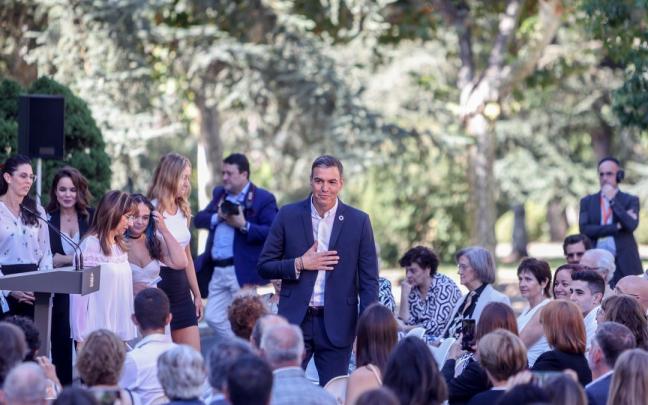 S&aacute;nchez ha realizado el anuncio durante un acto con ciudadanos con el que ha abierto el nuevo curso pol&iacute;tico .