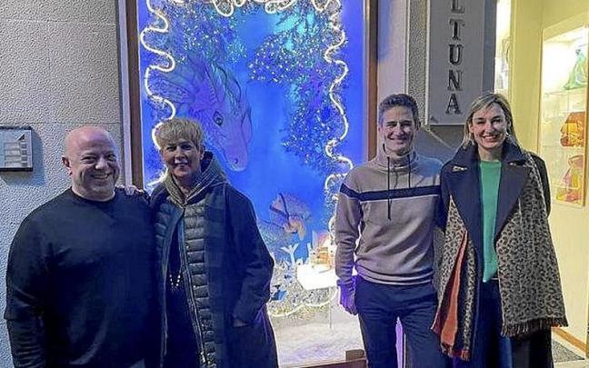 Entrega del primer premio a Altuna Lurrindegia, este miércoles. | FOTO: A.D.