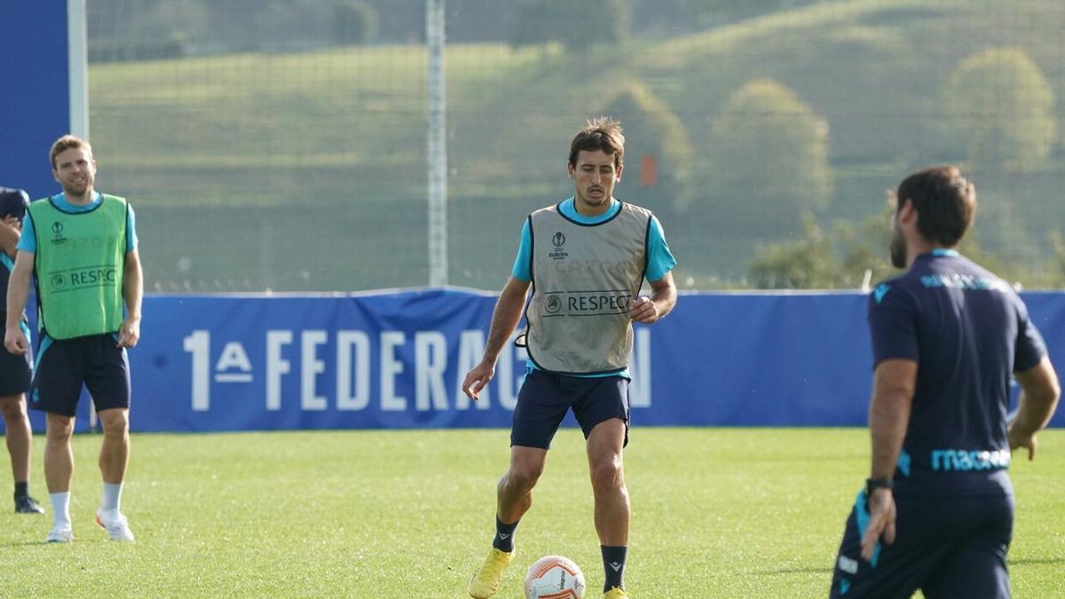 Entrenamiento de la Real antes de viajar a Moldavia