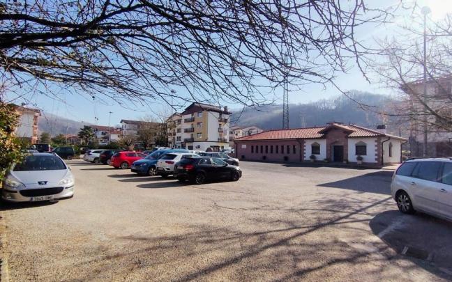 Aparcamiento actual, donde se construirá el nuevo intercambiador.