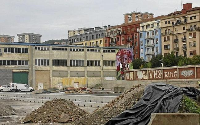 Obras que se están llevando a cabo para acondicionar el parking.