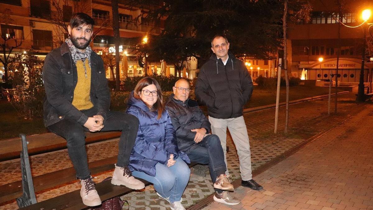 Javier Calvo, Lilián de Diego, Mario Gómez y Fernando Laseca en el paseo de Invierno de Tudela.