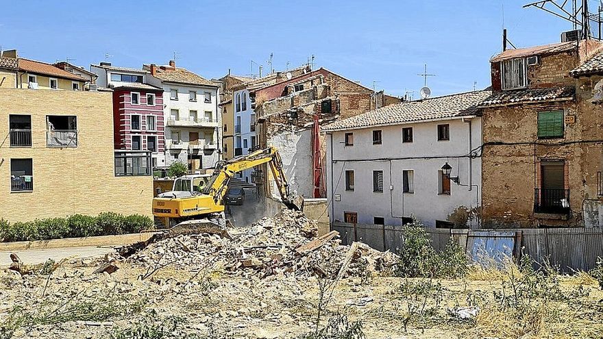 Primeros trabajos de demolición de la zona de Coscolín, que comenzaron el pasado 4 de agosto.