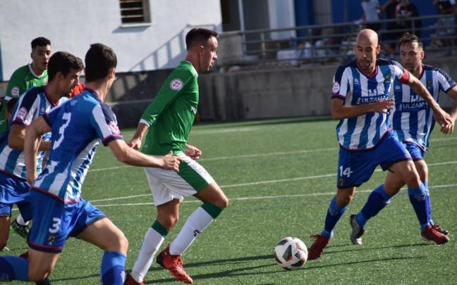 Foto de archivo del pasado derbi entre Cirbonero y San Juan