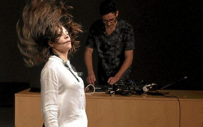 Varios momentos del arranque ayer por la tarde de la cita. | FOTO: ALEX LARRETXI