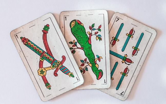 Imagen de unas cartas