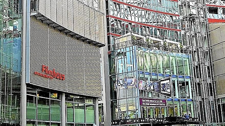 Fachada del edificio que alberga el Film Museum Berlin.