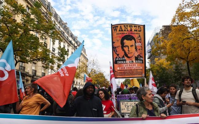 Imagen de la manifestaci&oacute;n que ha recorrido las calles de Par&iacute;s