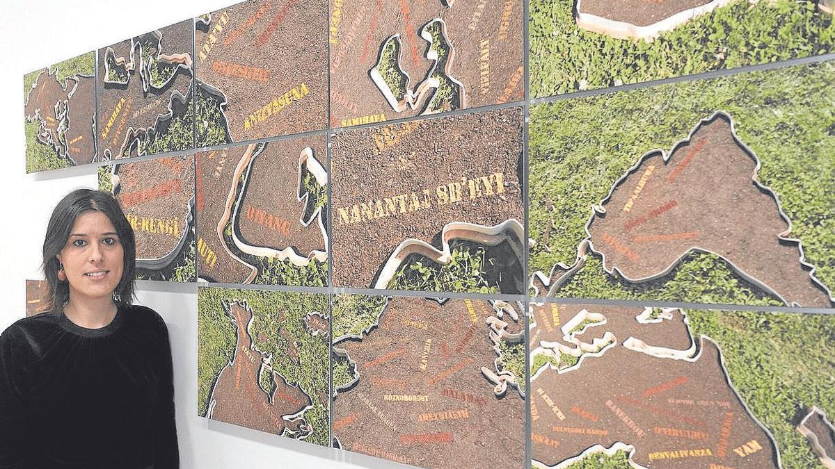 Arte-instalazio hau sortzeko, munduko hizkuntza gutxituetako artistekin, aktibistekin zein erakundeekin egon da harremanetan Ipiña.