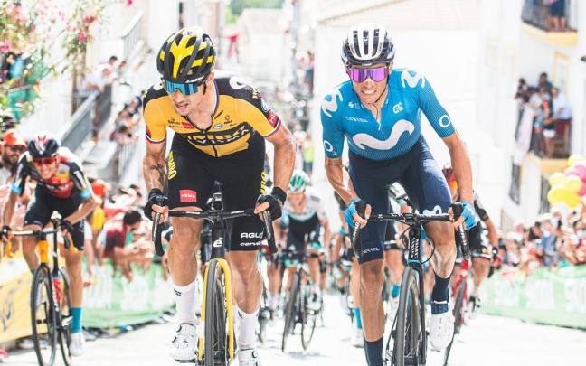 Primoz Roglic, campe&oacute;n de las pasadas tres ediciones de la carrera, en pugna con Mas.