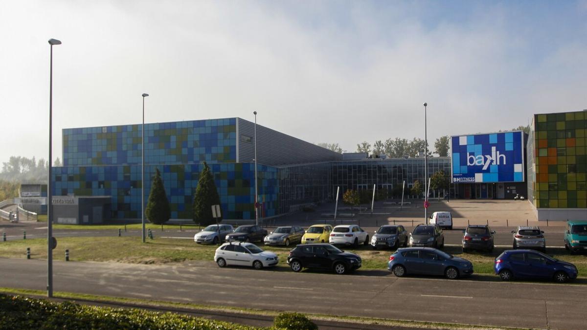 fachada principal de las instalaciones del BAKH.