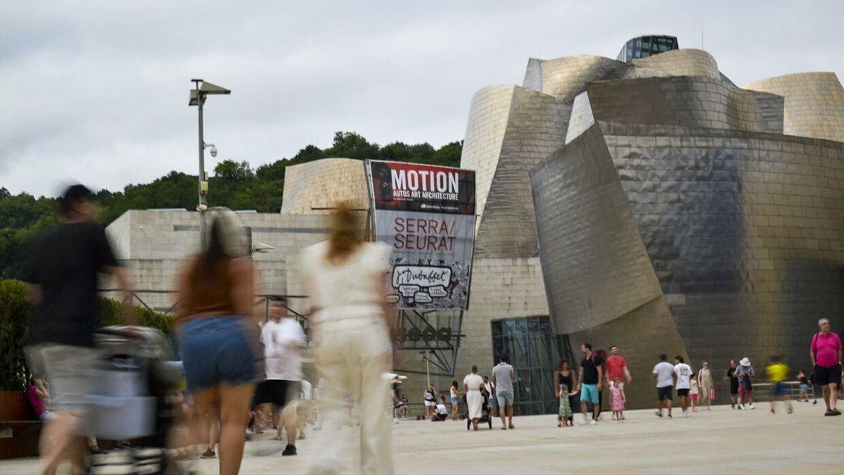 Durante el mes de agosto ha habido gran afluencia de turistas en el Guggenheim.