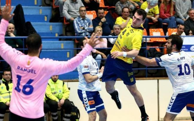Eneko Furundarena, en el encuentro entre el Bidasoa y el Granollers. Eneko Furundarena, en el encuentro entre el Bidasoa y el Granollers.