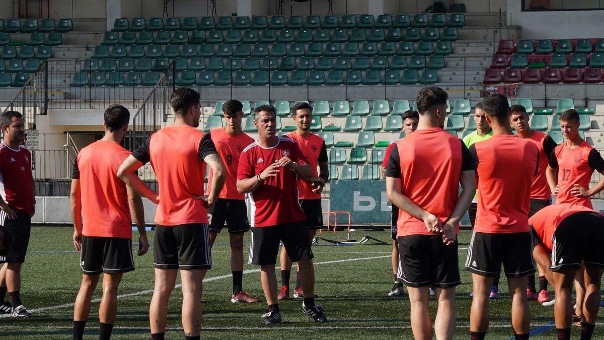 Presentacion del Arenas de futbol y entrevista a su entrenador Javier Olaizola