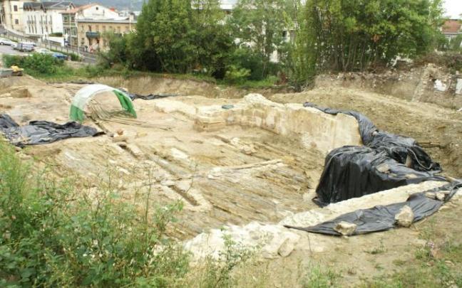 Restos de una antigua iglesia aparecidos en 2007, que se integrarán en la nueva zona de estancia.
