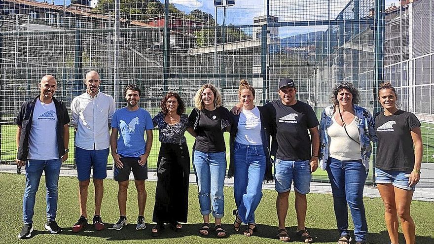 Representantes de las entidades implicadas en el Deporte Escolar Adaptado, ayer en Azkoitia. | FOTO: N.G.